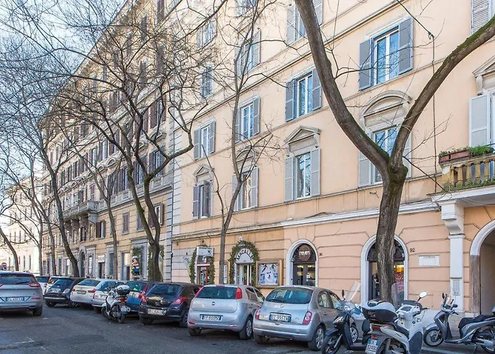 Apartment In Pompeo Magno *